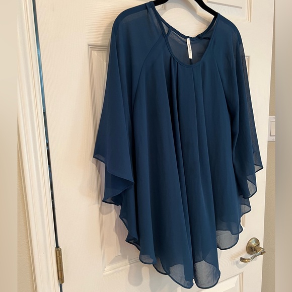 Sheer Navy Blue High Low Shrug Blouse | Poshmark - Picture 7 of 10